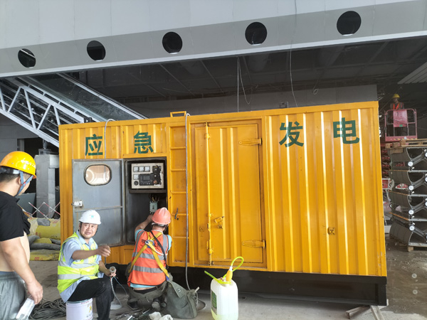 黔东南怎样判断空气滤清器是否需要更换？